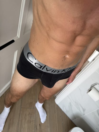 Oliver.jb1’s grey Calvin’s