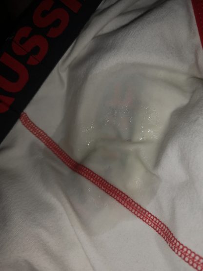 UK28's Vintage White AussiBums  - Image 5