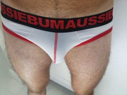 UK28's Vintage White AussiBums  - Image 3