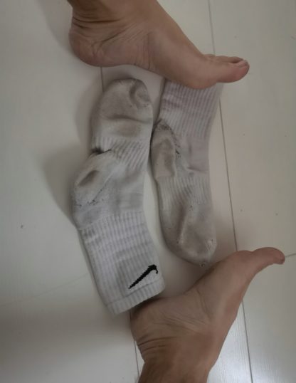 UK28's White Nike SocksĀ - Image 2