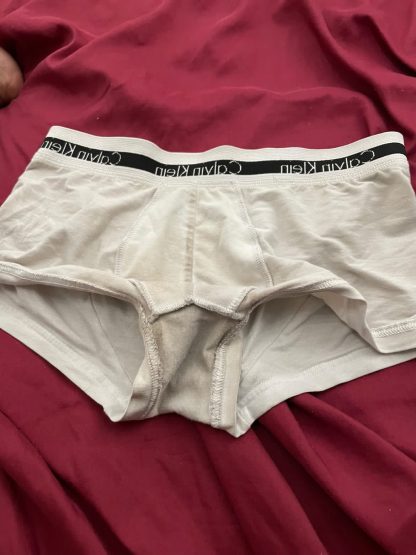 Brownie Runner 96’s White Calvin klein and grey John Lewis - Image 3