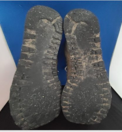 Undilad's New Balance trainers - Image 4