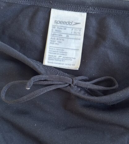 TwinkJ's tiny tight speedo briefs - Image 4